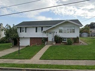 803 June Ln, Moosic, PA 18507