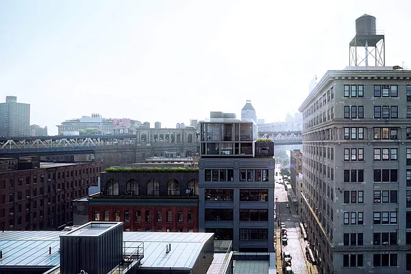 Sold by Sotheby's International Realty | media 8