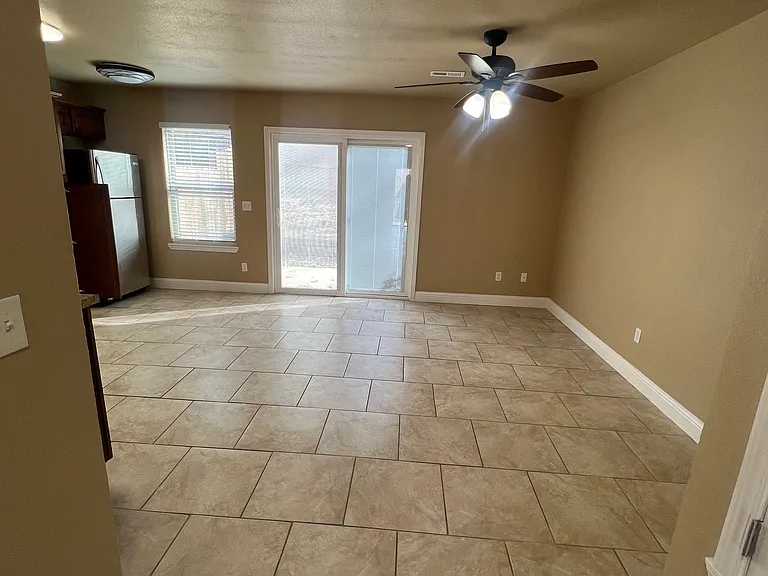 1562 N Dawn Dr — Photo 6