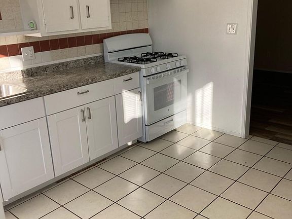 5th image of 866 Georgia St #866