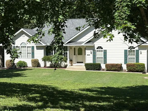 301 Winchester Dr, West Plains, MO 65775