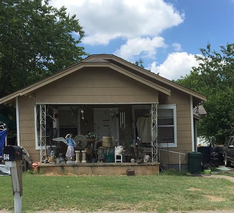 2nd image of 614 SW 10th St
