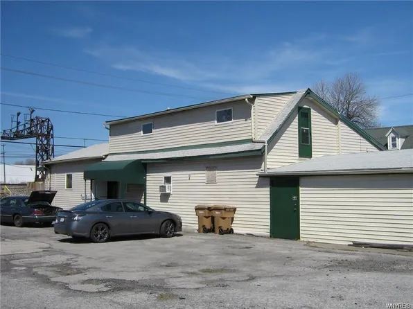 2641 Broadway St, Cheektowaga, NY 14227