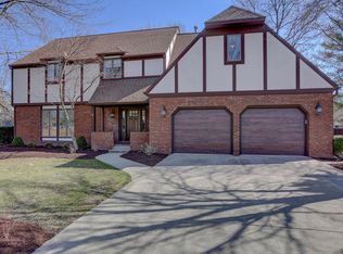 1910 Woodfield Rd, Champaign, IL 61822