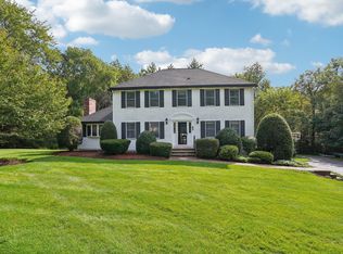 85 Farview Dr, Danville, NH 03819