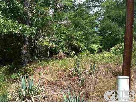 2nd image of 580 Marion Anderson Rd