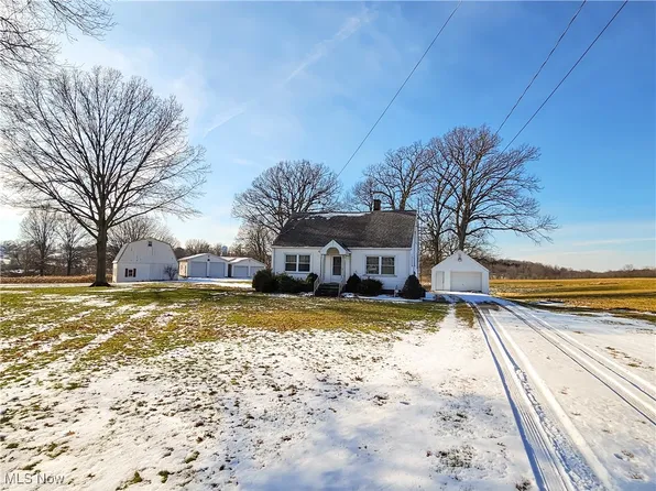 2233 Genoa Ave SW, Massillon, OH 44646