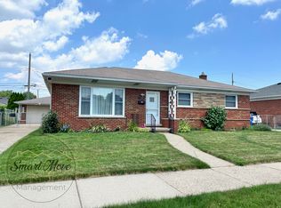 11097 Sunburst Ave, Warren, MI 48089