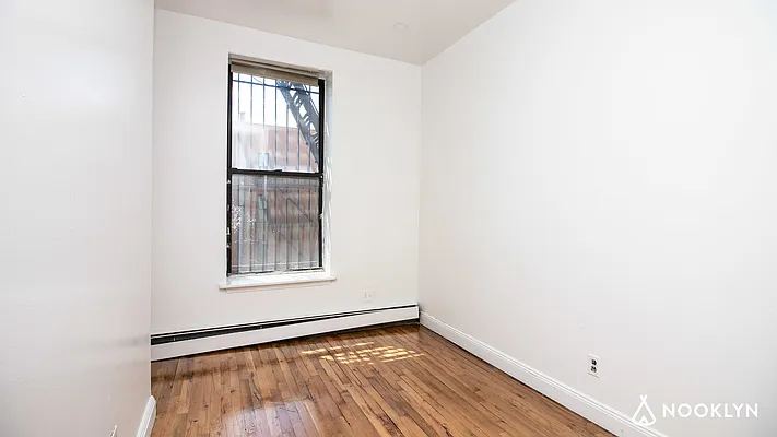 Rented by Nooklyn NYC LLC | media 53