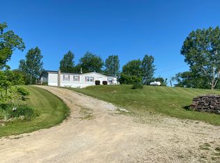 6025 Schoolhouse Rd, Dresden, OH 43821