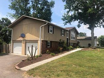 1st image of 1429 Bexhill Dr