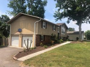 1429 Bexhill Dr, Knoxville, TN 37922