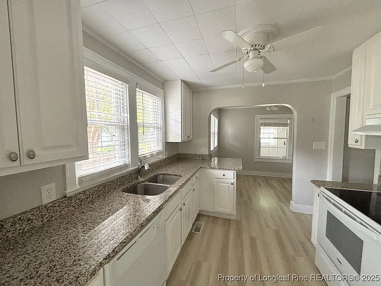 1516 Fort Bragg Rd #A — Photo 6