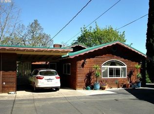 1654 SE Ivy Dr, Roseburg, OR 97470