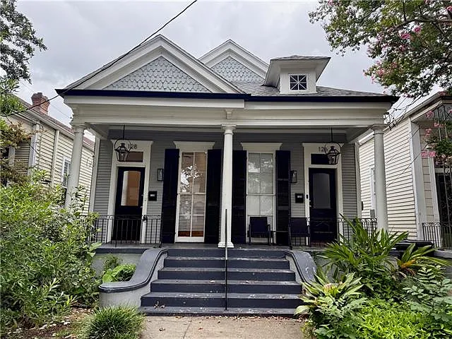 128 N Alexander St — Photo 1