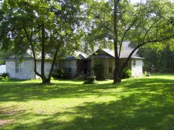 464 Dena Cir NE, Ludowici, GA 31316