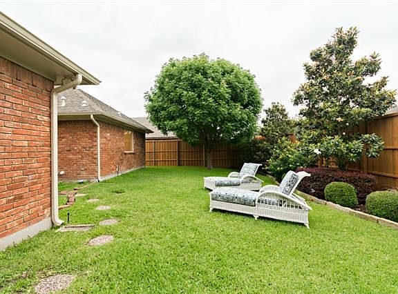 5th image of 4916 Bellerive Dr