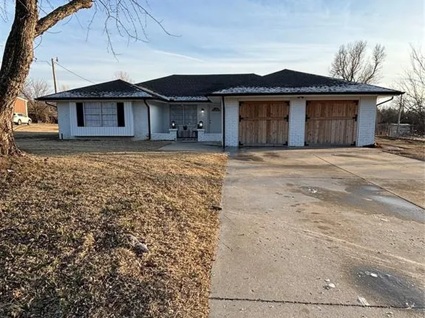 2461 E Rock Creek Rd, Blanchard, OK 73010