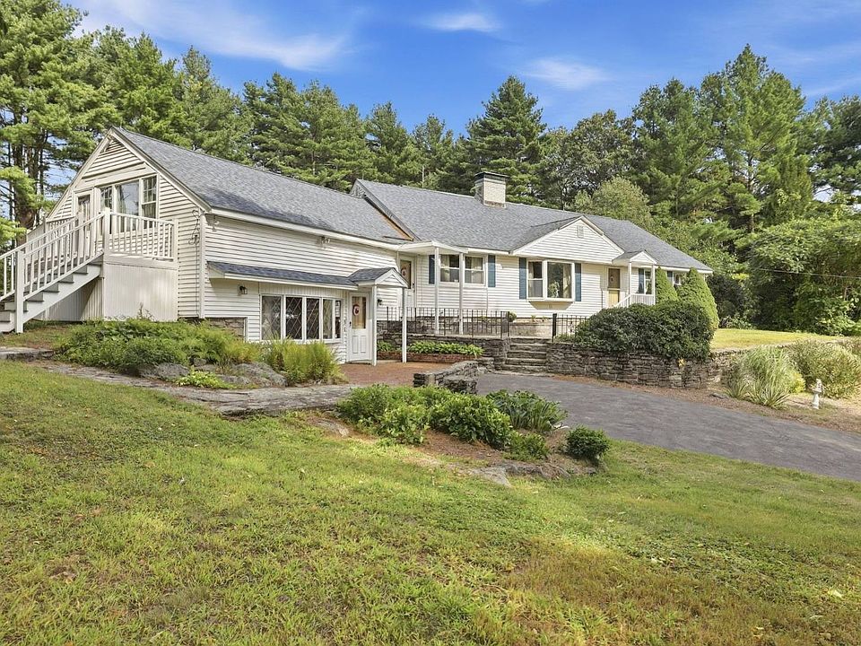 1st image of 55 Old Common Rd