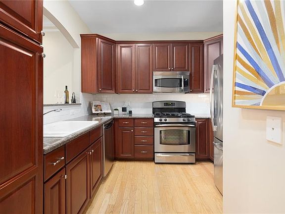 5th image of 1 Wayland Ave Unit 215N