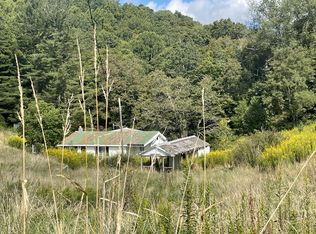 44391 Midland Trl, Rainelle, WV 25962