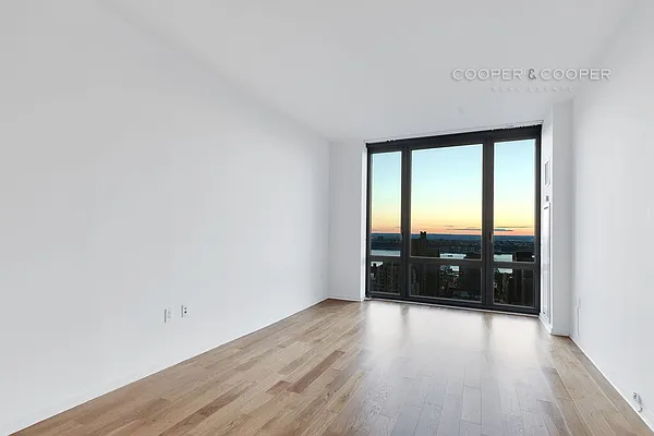 Rented by Cooper & Cooper Real Estate | media 11