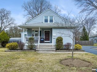 28 E Liberty Ave, Hillsdale, NJ 07642
