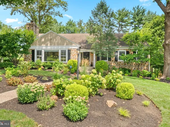 505 Parkview Dr, Wynnewood, PA 19096