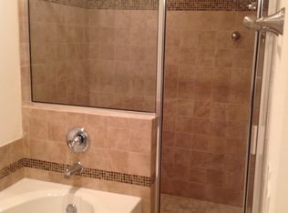 1125 W 19th St, Chicago, IL 60608