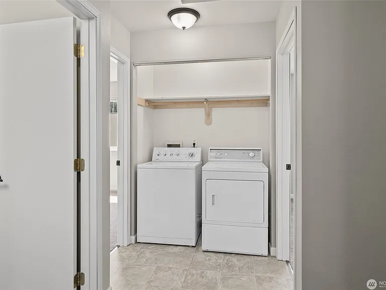 502 E River Ave #B — Photo 10