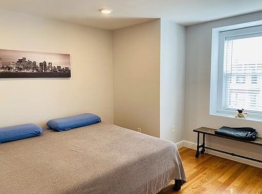 4th image of 214 E Eagle St #80