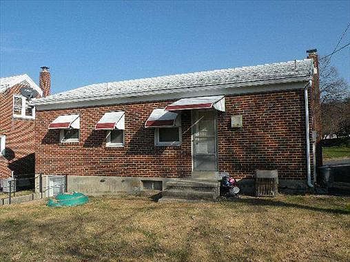 2nd image of 3544 Ridgeway St