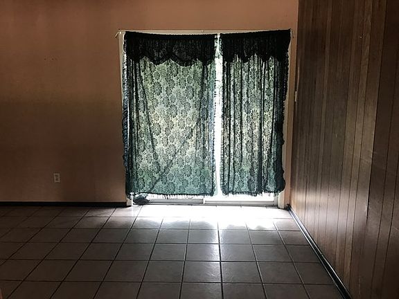 5th image of 766 Kifuri St