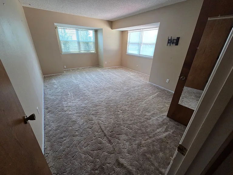 721 Laurelwood Dr #C — Photo 14