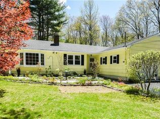 537 N Roast Meat Hill Rd, Killingworth, CT 06419