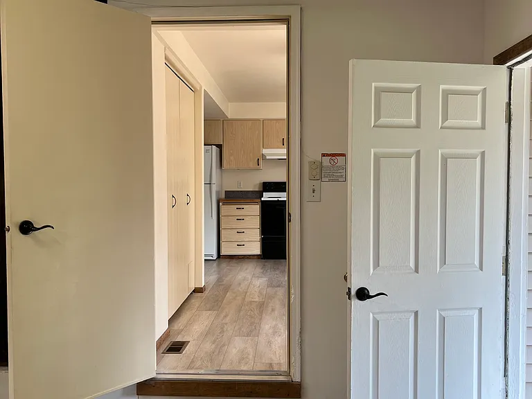 1710 E Jenny Lynn Ln — Photo 2
