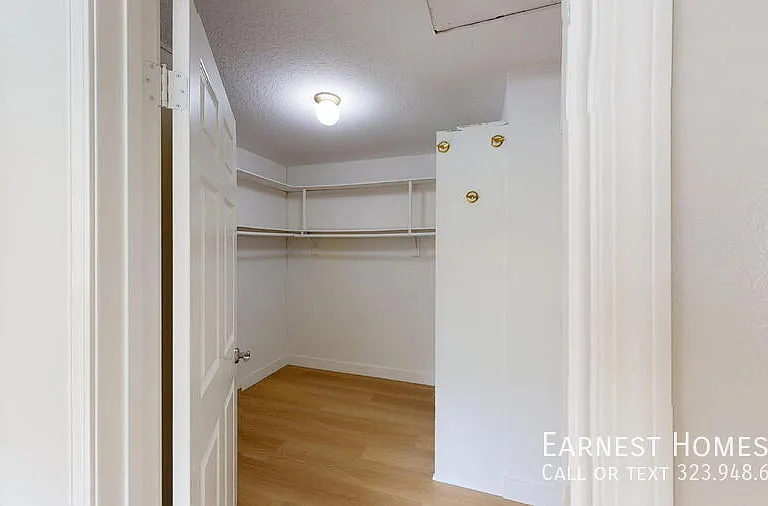 7814 Woodhall Ave — Photo 28