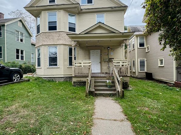 67 Buell St #2