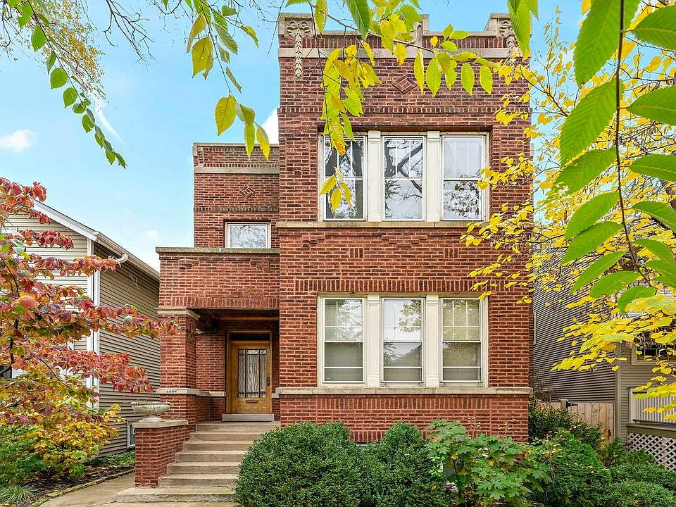 1st image of 4527 N Whipple St #1