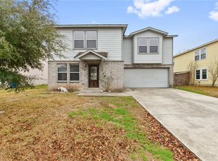 623 NW Crossing Dr, New Braunfels, TX 78130
