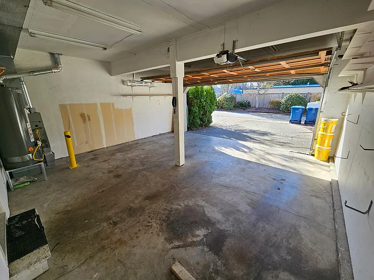 519 Cypress Ave — Photo 21