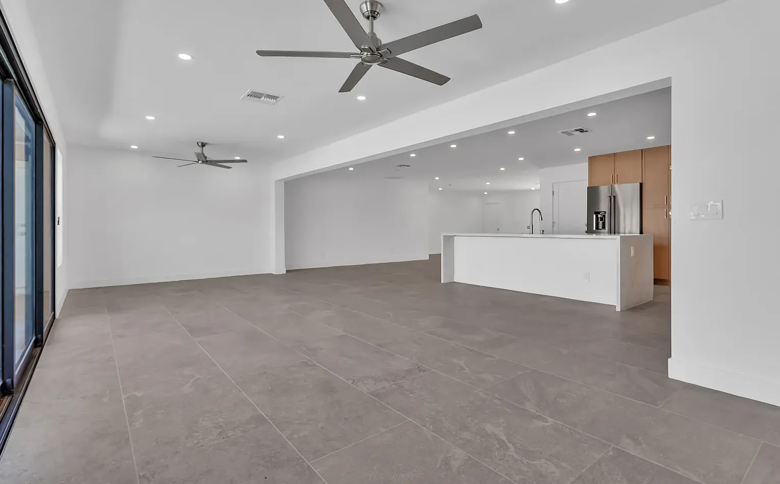 4 bed, 2445 sqft, $5,300 — Photo 1