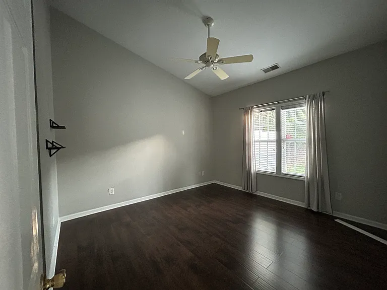 119 Ross Moore Ave — Photo 6