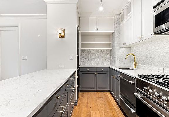 3rd image of 301 W 57th St APT 11F