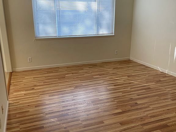 5th image of 1416 Calle Oriente APT 4