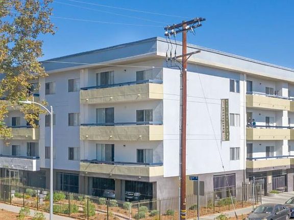 2nd image of 7000 Vassar Ave #1974534