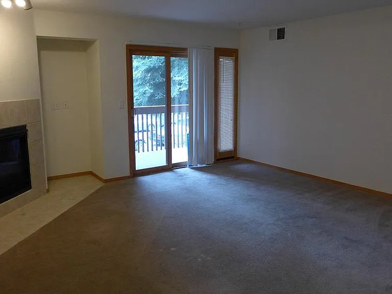 2802 Sundown Ln #J101 — Photo 5