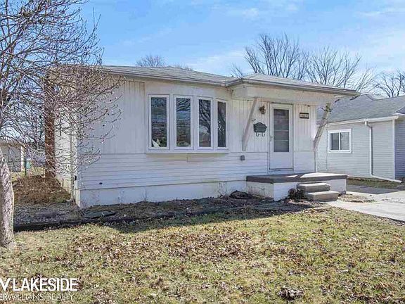 2nd image of 4613 Dudley St