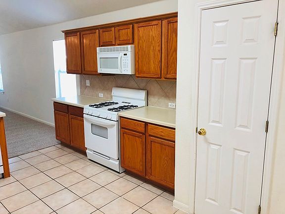 4th image of 1617 Hawk Dr