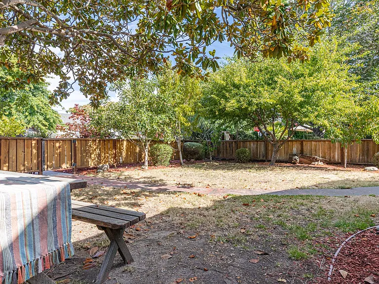 334 San Juan Ave — Photo 32